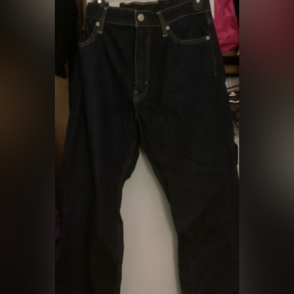Levi’s - Picture 2 of 4